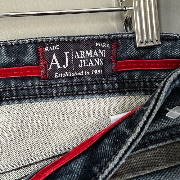 Armani Jeans - Picture 4 of 8